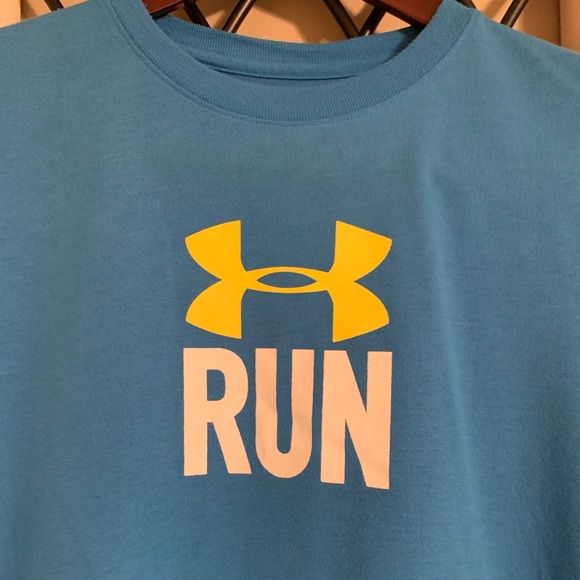 Under Armour T-Shirt - Picture 2 of 6
